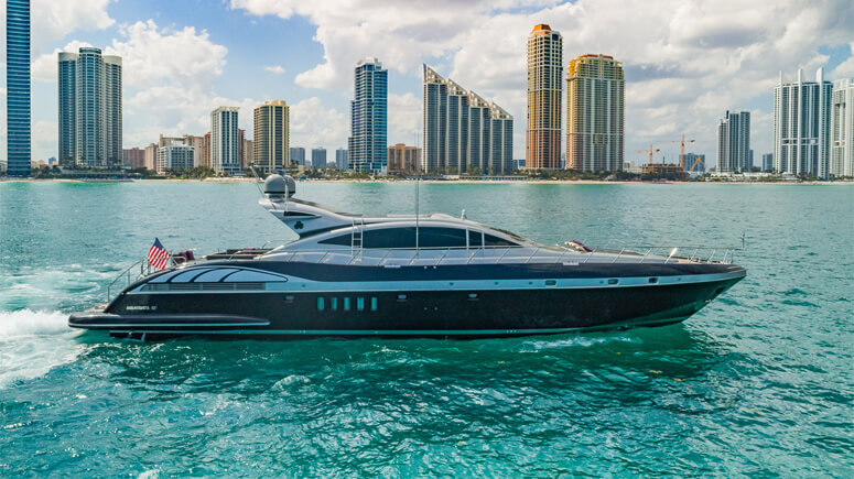 92′ Mangusta luxury yacht