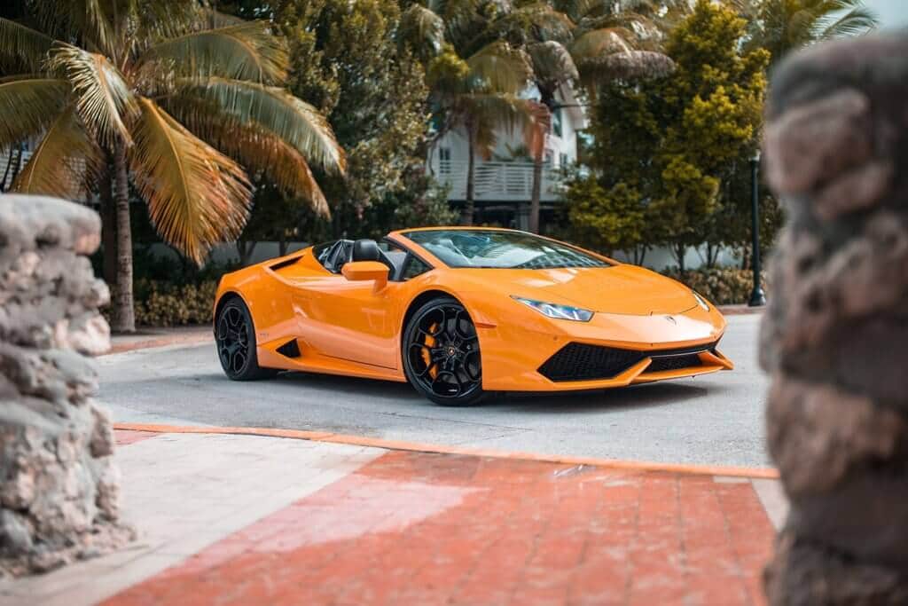 Lamborghini Huracan Spyder (orange) 1