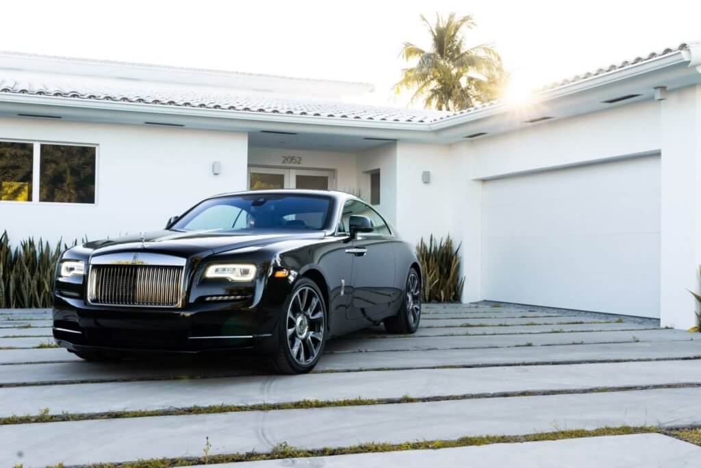 Rolls-Royce Wraith (black w/black) 1