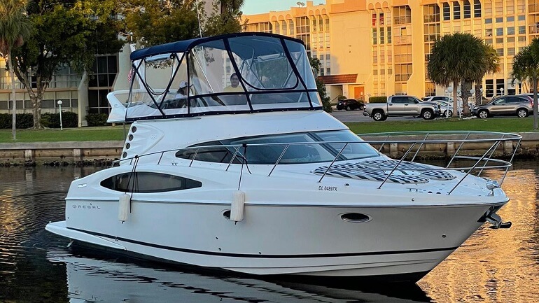 42′ Regal Yacht