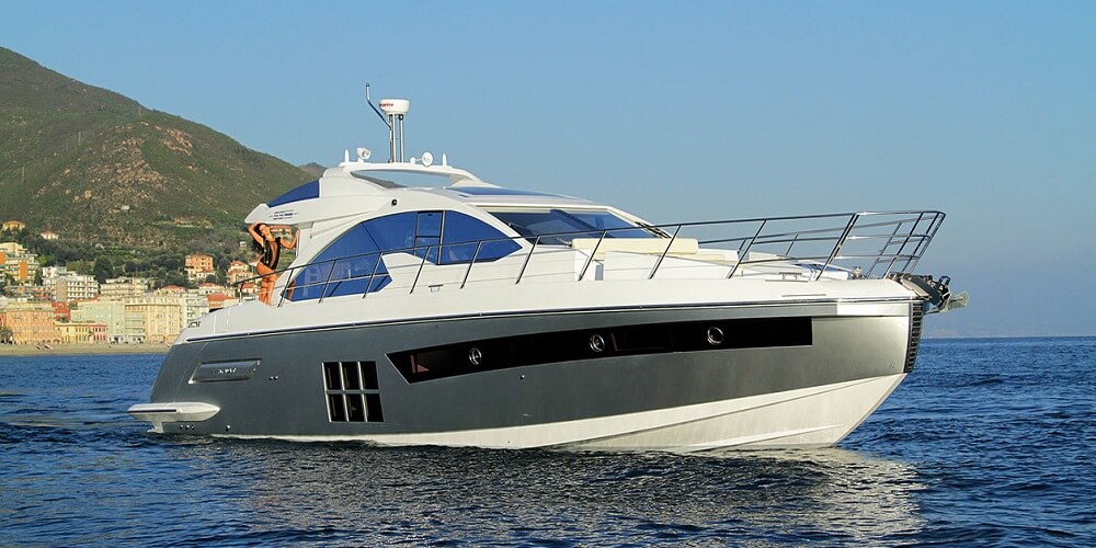 Azimut 55s yacht